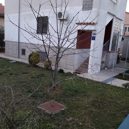 Davor Apartman
